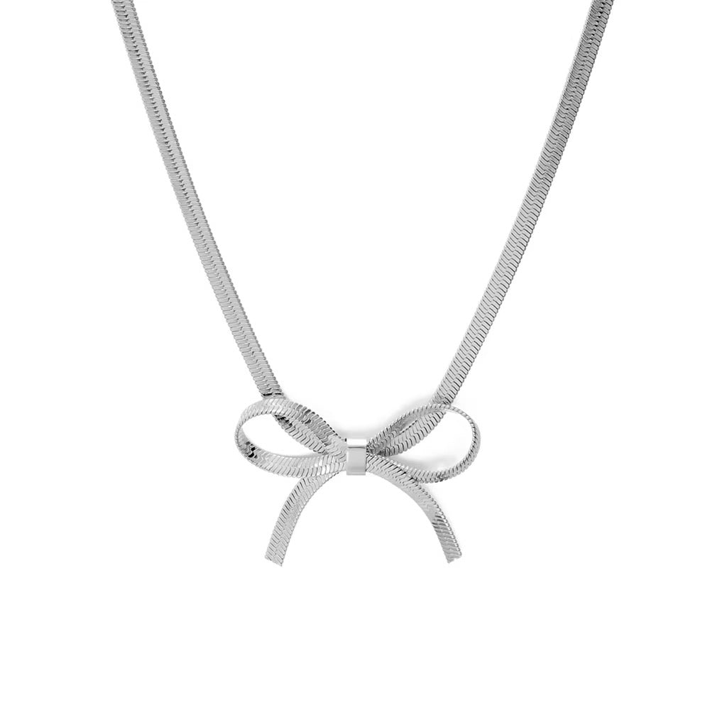 Elegant Gold Bow Knot Necklace
