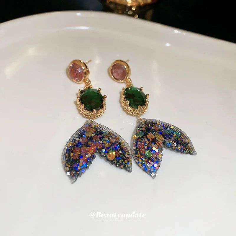 Emerald Fishtail Earrings