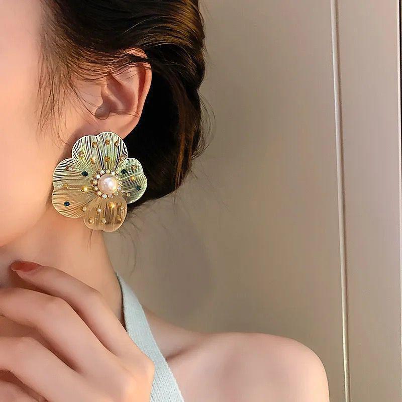 Eternal Sparkling Earrings
