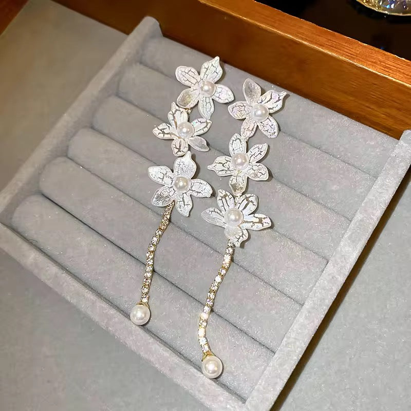 Ivory Earring