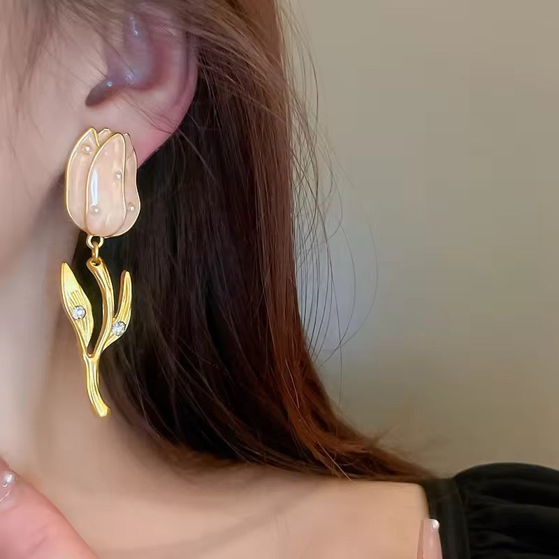 Tulip Earring