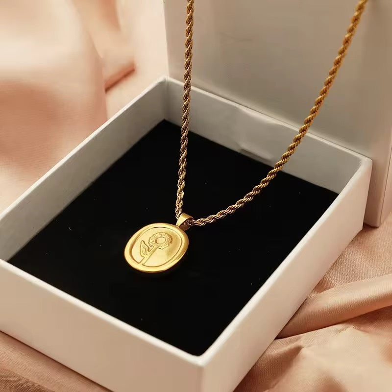 Daisy Necklace - 18K Gold Plated