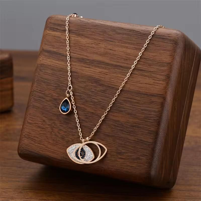 Hamsa Evil Eye Necklace - 18K Gold Plated