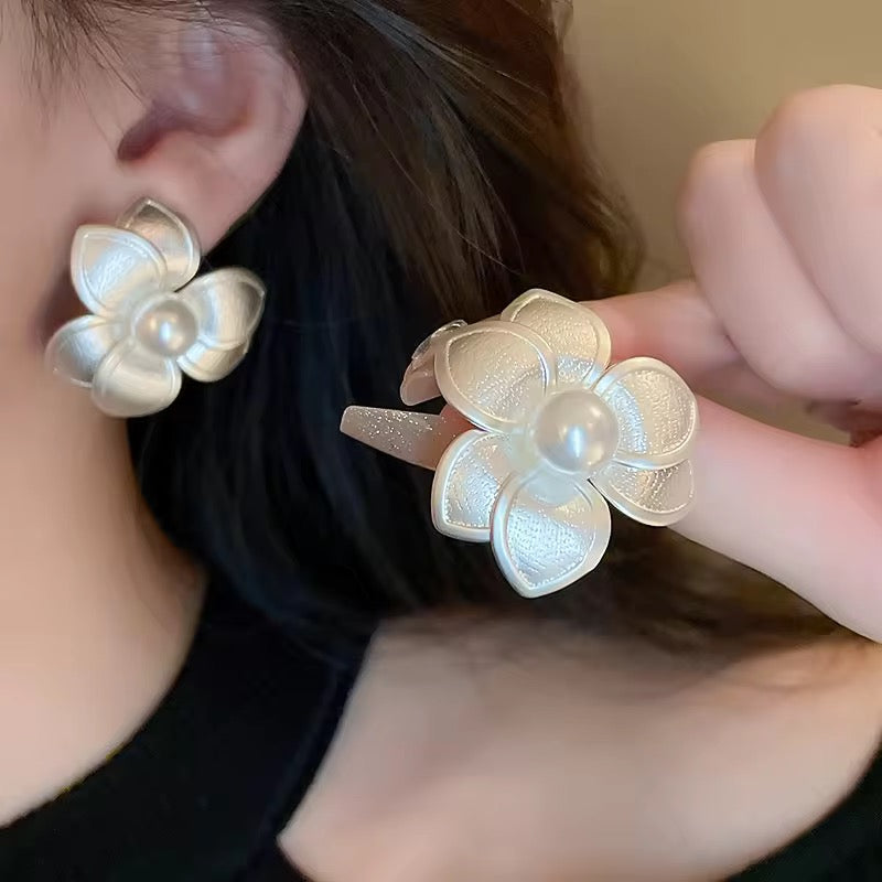 Blossom Earring