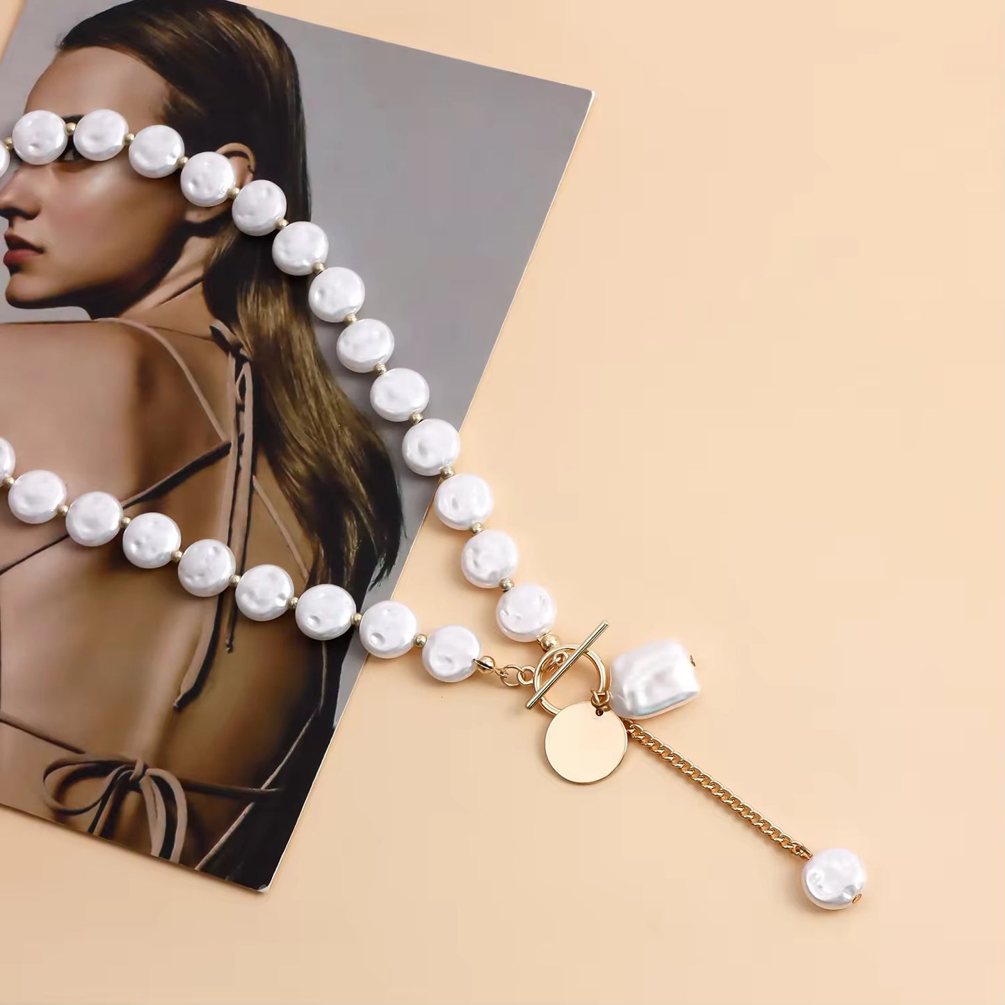 Pearlia Necklace