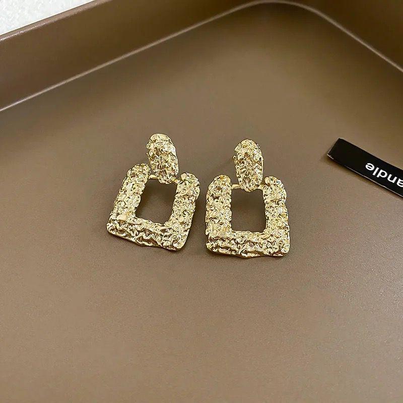 Chunky Dangles