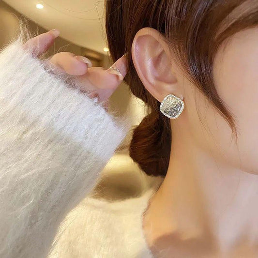 Flora Studs