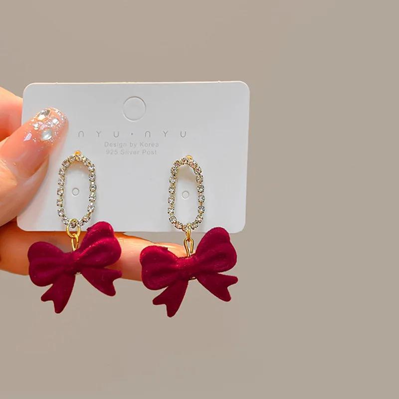 Velvet Charm Earings