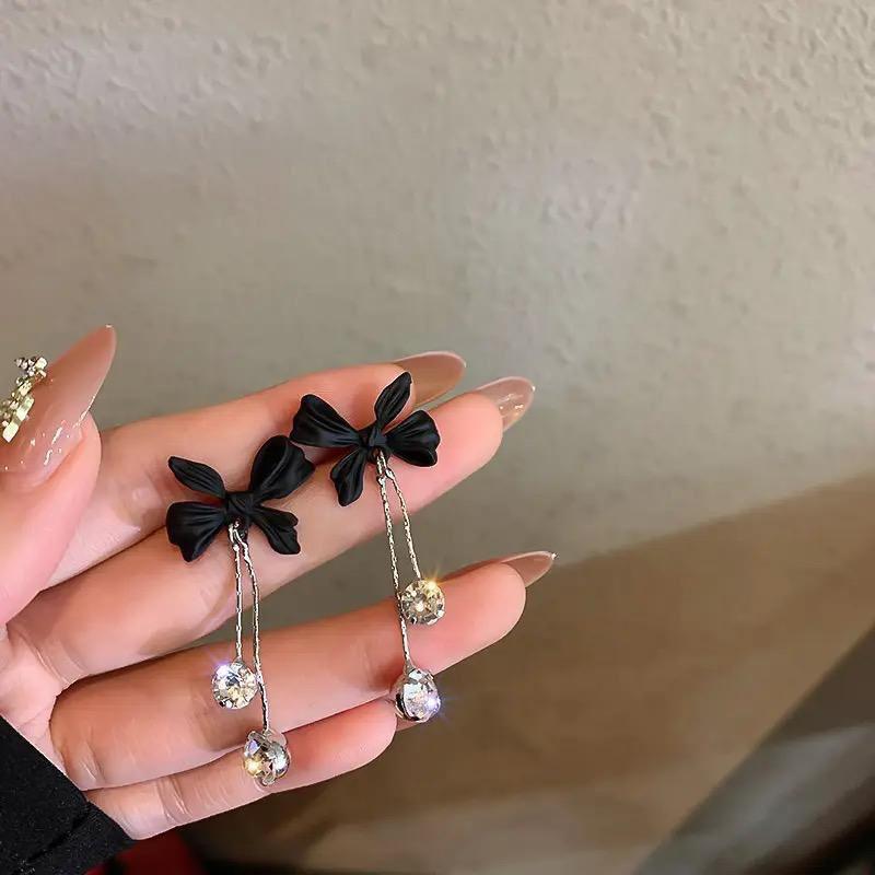 Midnight Bloom Earings