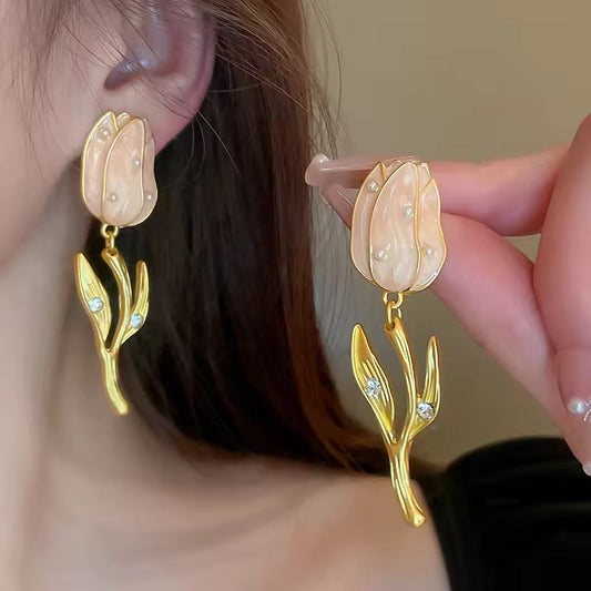 Tulip Earring
