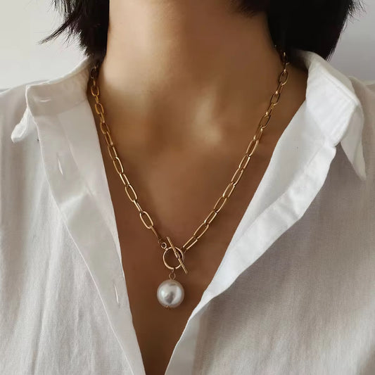 Minimal Necklace