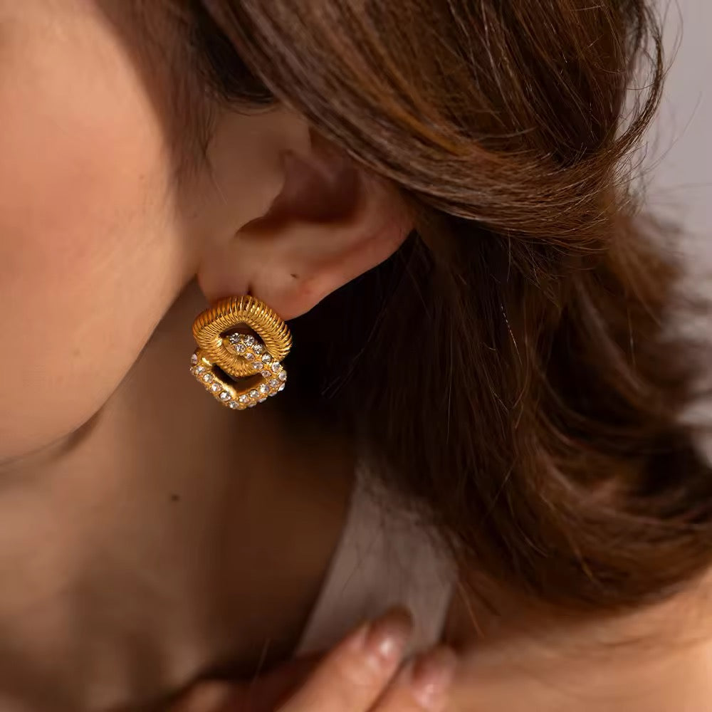 Gold-plated pearl geometric earrings with anti-tarnish finish for stylish summer and casual outfits