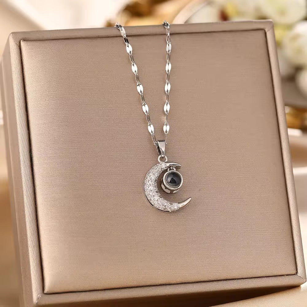 Zircon moon necklace in gold finish, anti-tarnish and waterproof for romantic or casual wear