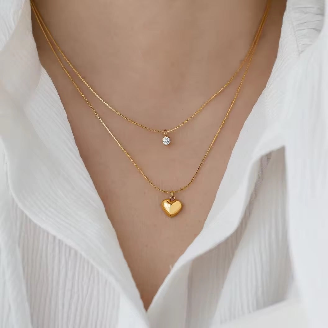 Romantic heart necklace with double layer and sparkly details, hypoallergenic and perfect for daily styling