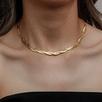 Twisted flat chain necklace. Versatile, demi-fine statement piece.