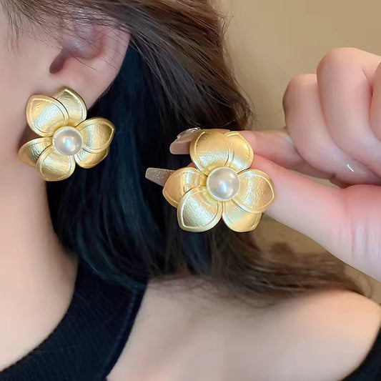 Blossom Earring